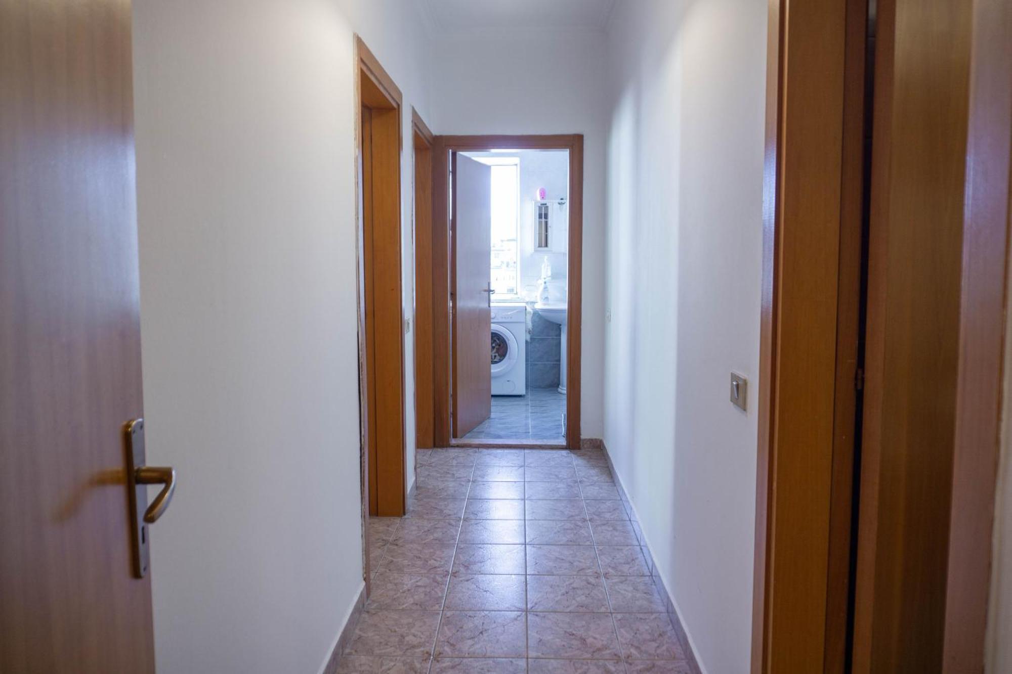 Bllok Bright Private Bedrooms With Private Bathroom On Shared * Tiranë