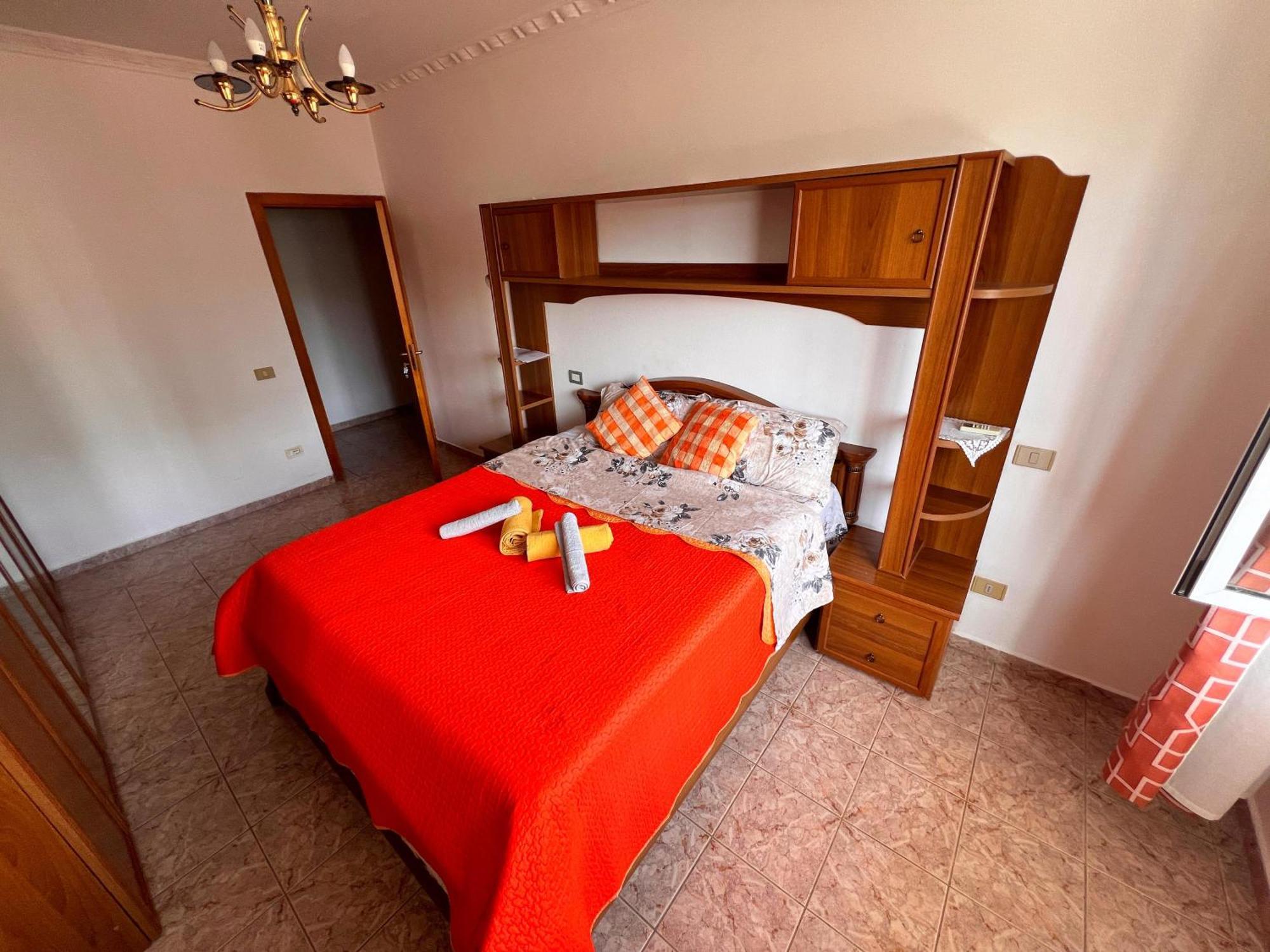 Gjestgiverier Bllok Bright Private Bedrooms With Private Bathroom On Shared *